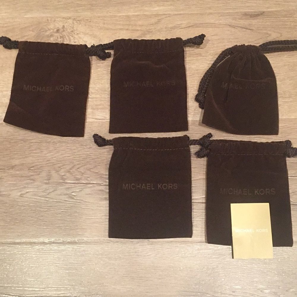🎉last deal🎉Michael Kors pouch